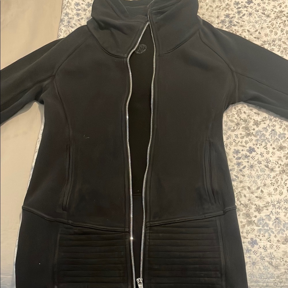 Women's Lululemon Black Zip Up Jacket